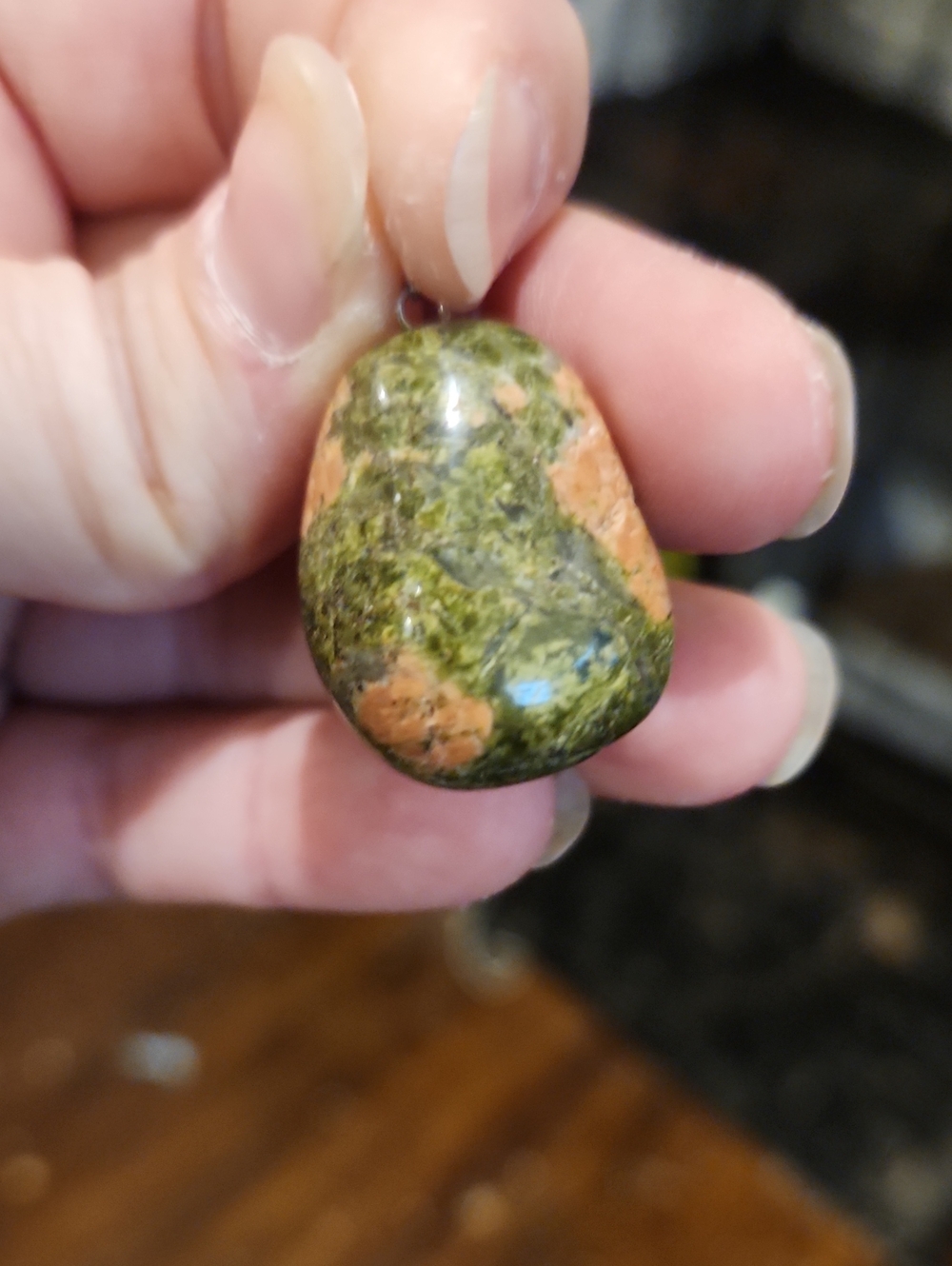 Stichtite in Serpentine Pendant